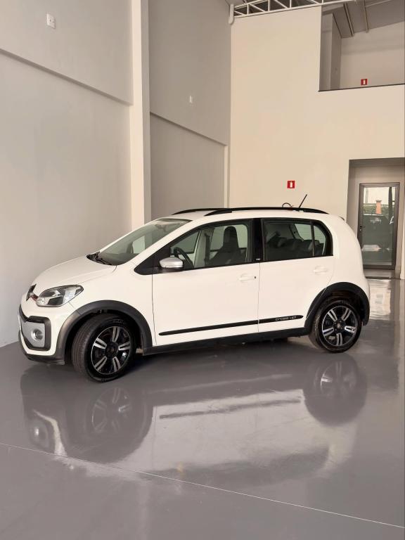 VOLKSWAGEN Cross UP - Foto