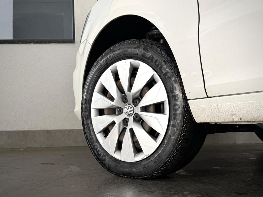 VOLKSWAGEN Fox - Foto