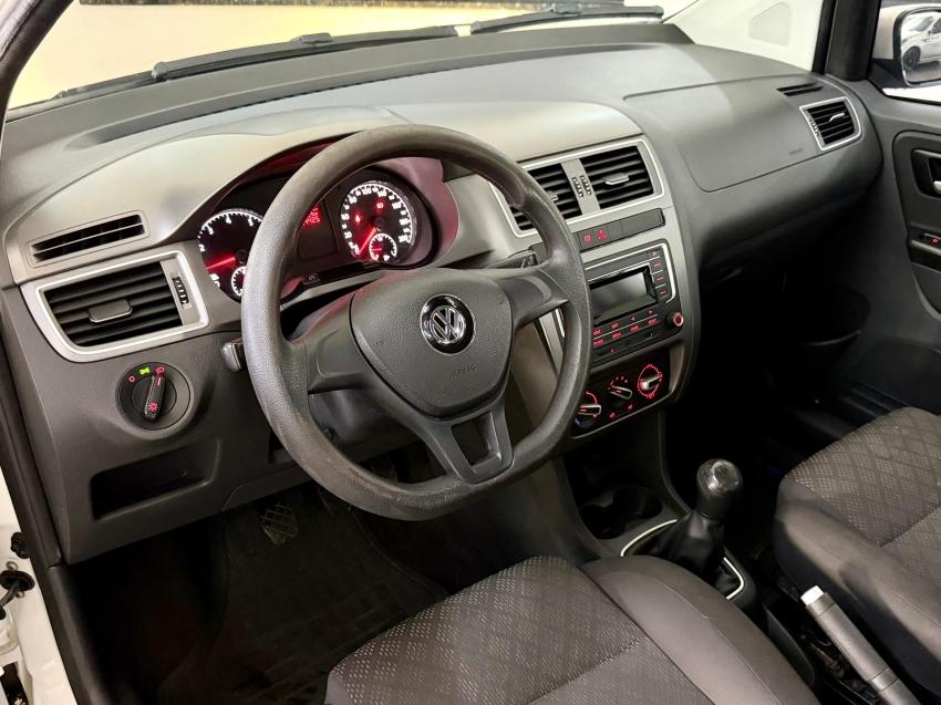 VOLKSWAGEN Fox - Foto