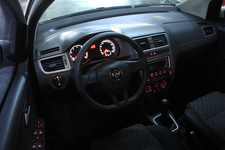 VOLKSWAGEN Fox - Foto