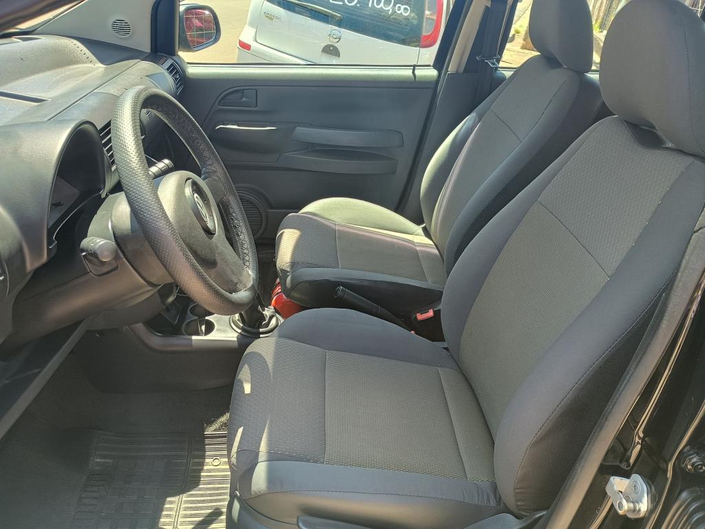 VOLKSWAGEN Fox - Foto