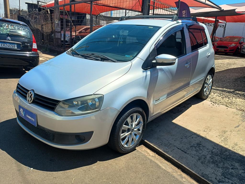 VOLKSWAGEN Fox - Foto