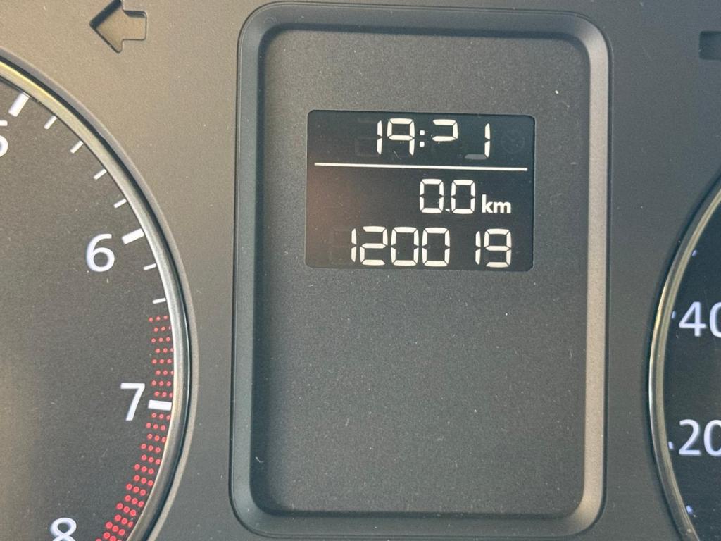 VOLKSWAGEN Fox - Foto