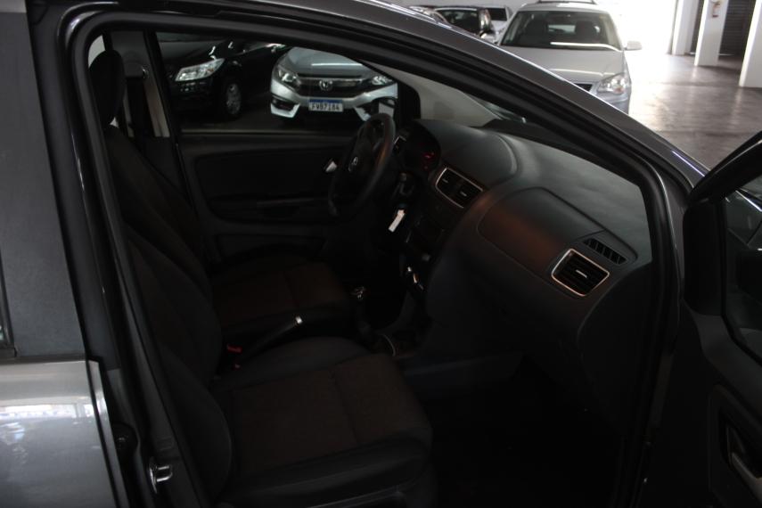 VOLKSWAGEN Fox - Foto