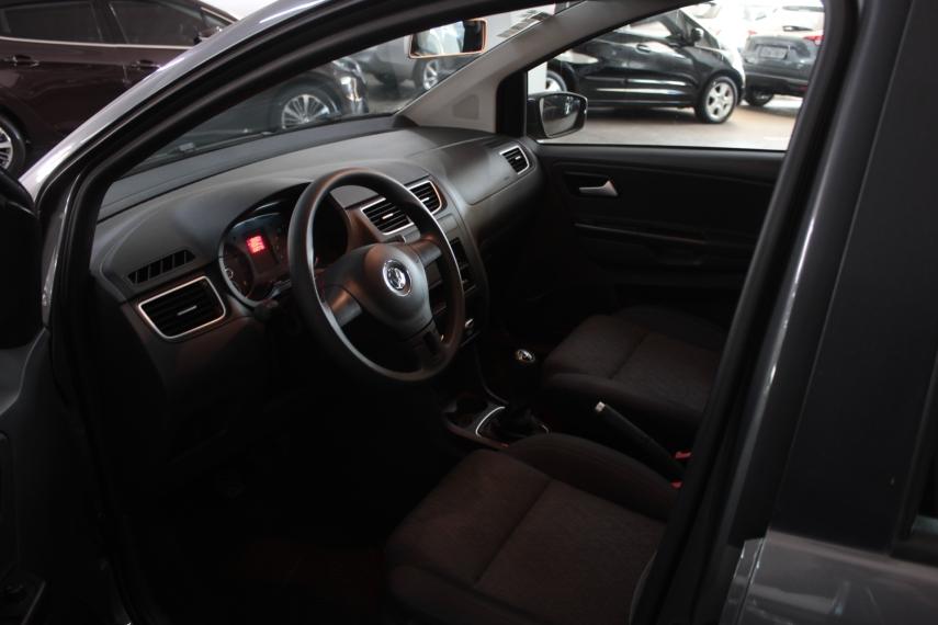 VOLKSWAGEN Fox - Foto