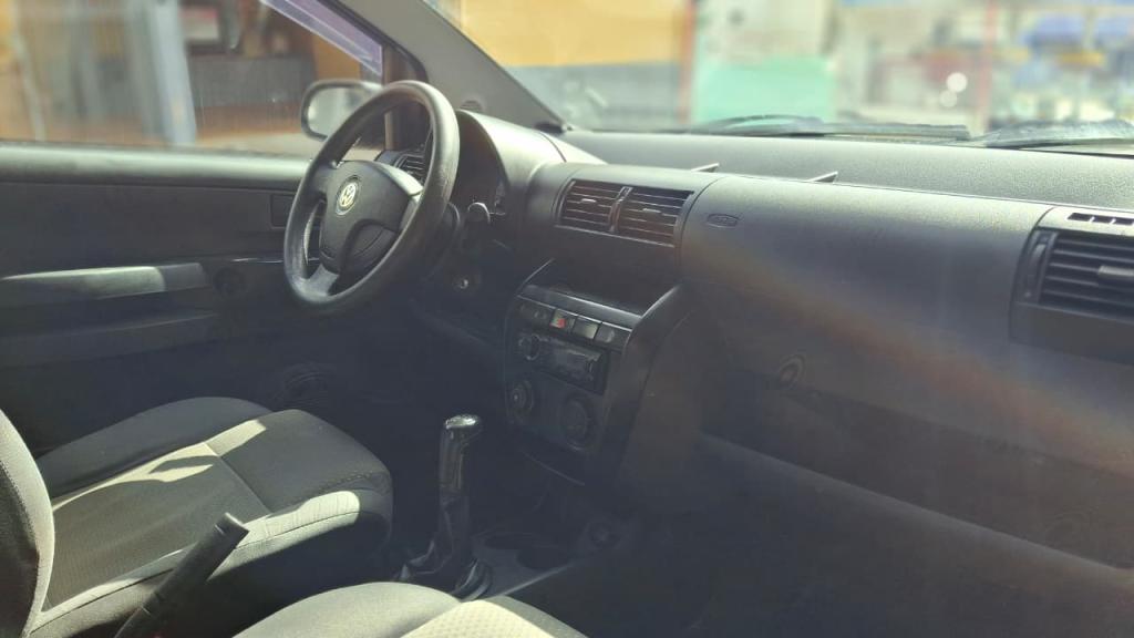 VOLKSWAGEN Fox - Foto