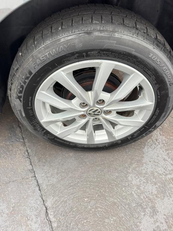 VOLKSWAGEN Fox - Foto