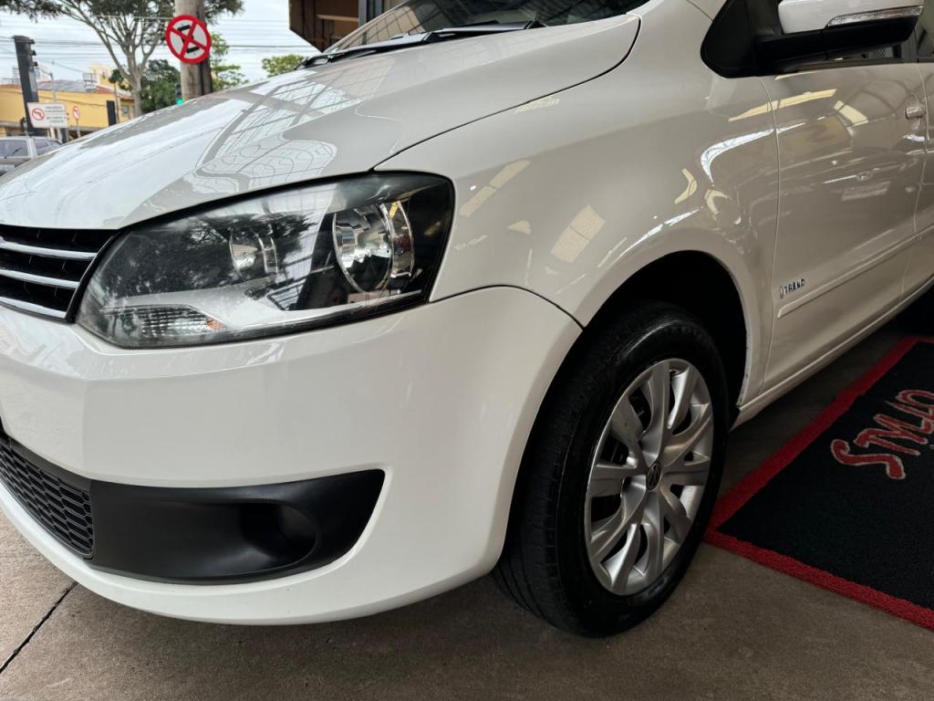 VOLKSWAGEN Fox - Foto