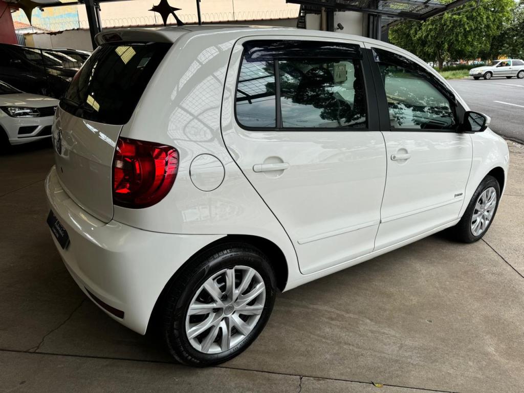 VOLKSWAGEN Fox - Foto