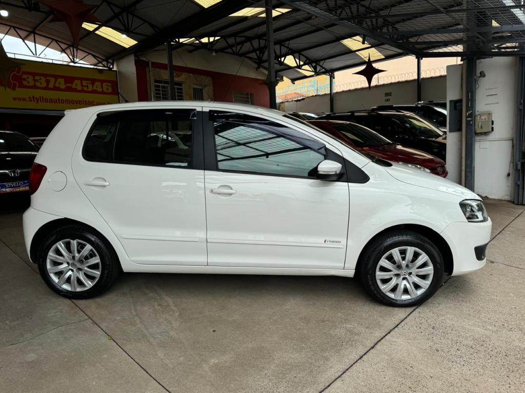 VOLKSWAGEN Fox - Foto
