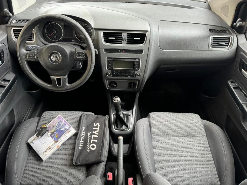 VOLKSWAGEN Fox - Foto