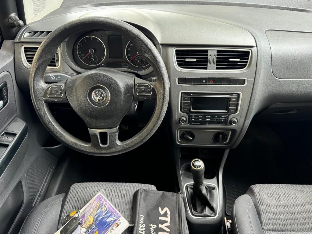 VOLKSWAGEN Fox - Foto