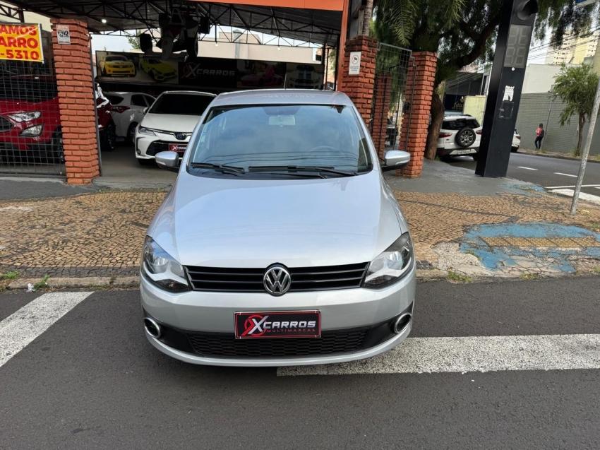 VOLKSWAGEN Fox - Foto