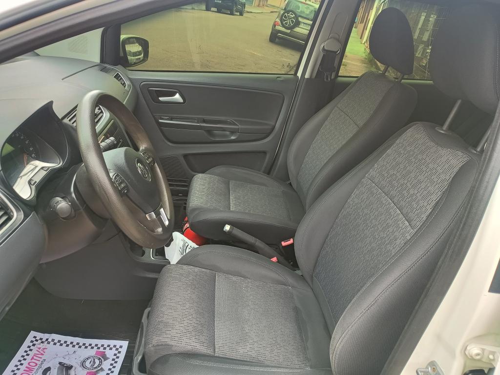 VOLKSWAGEN Fox - Foto