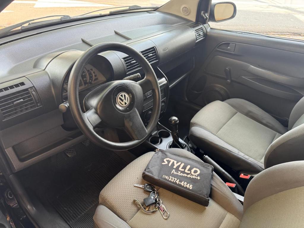 VOLKSWAGEN Fox - Foto
