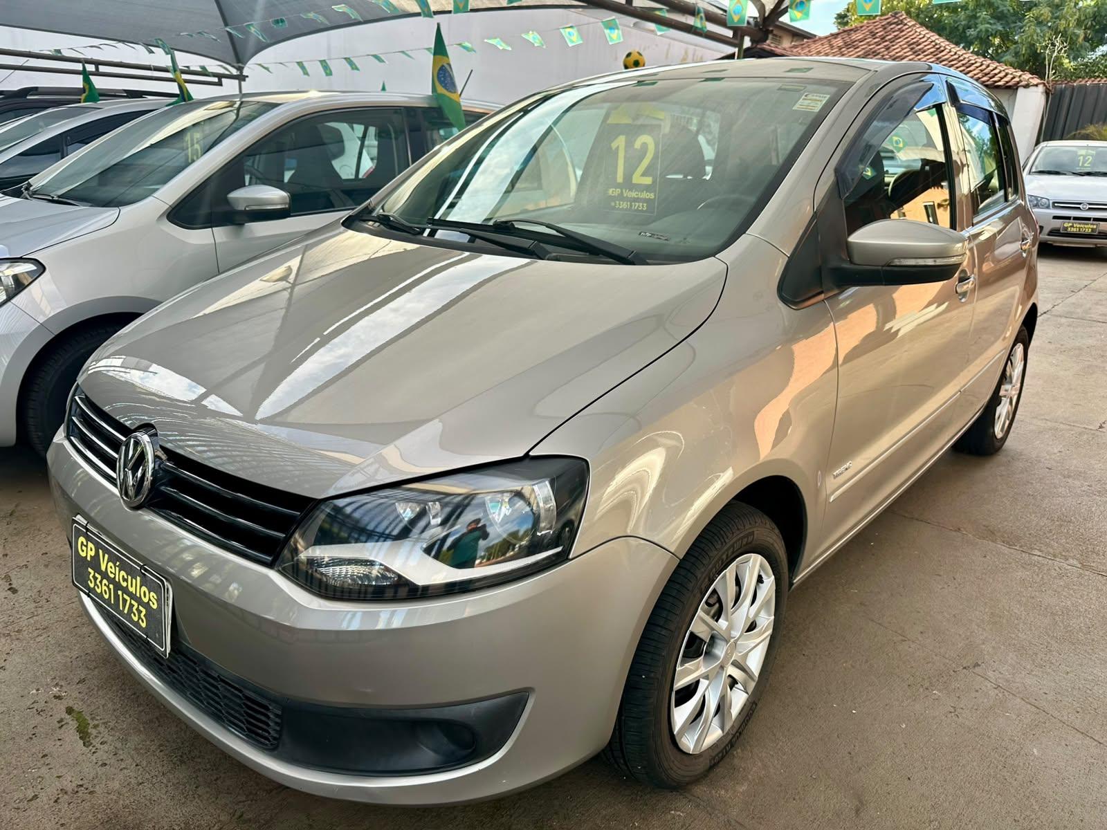 VOLKSWAGEN Fox - Foto