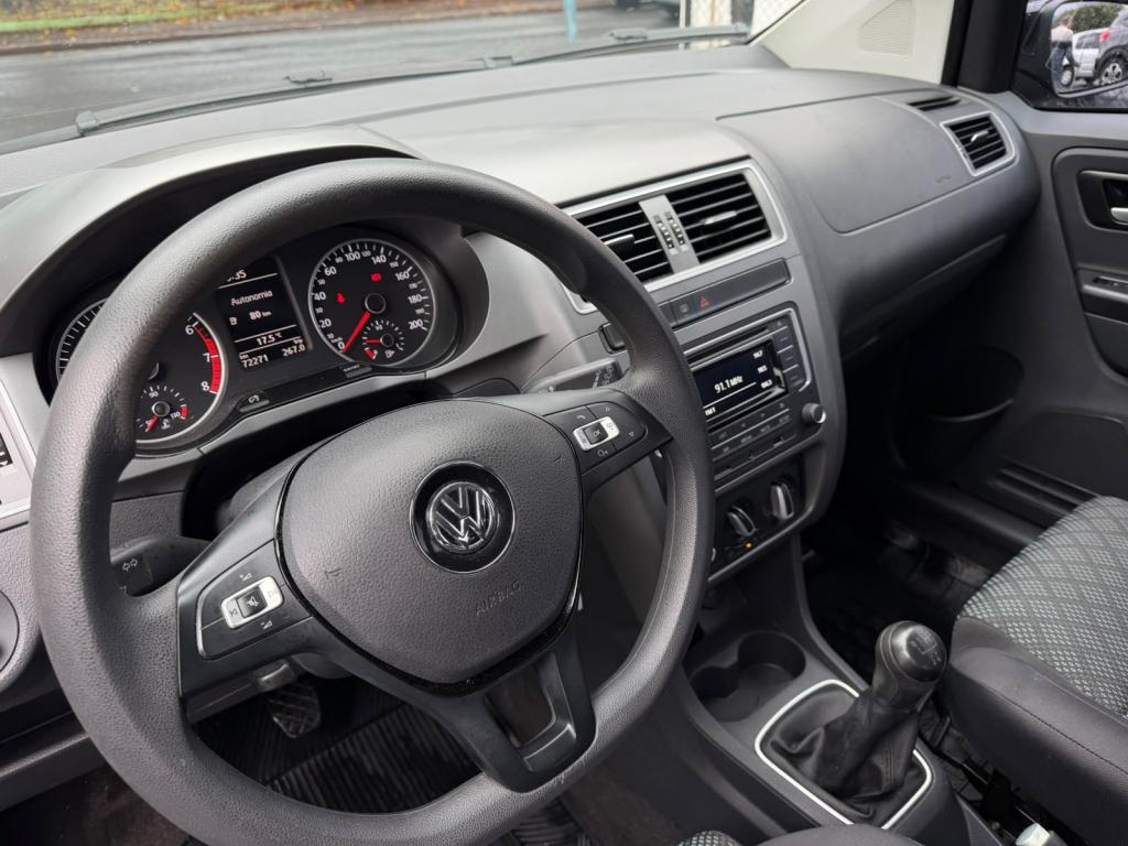 VOLKSWAGEN Fox - Foto
