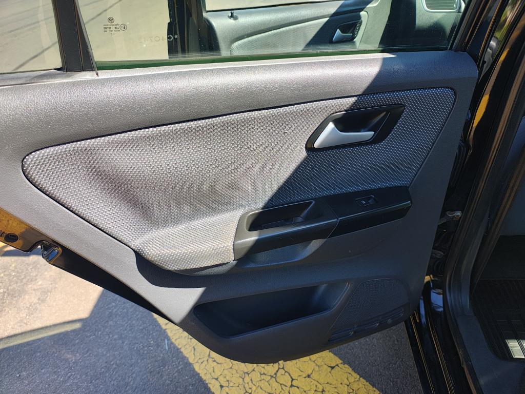 VOLKSWAGEN Fox - Foto
