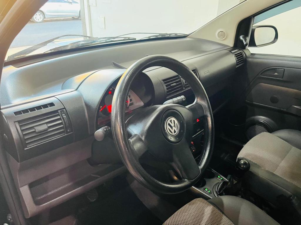 VOLKSWAGEN Fox - Foto
