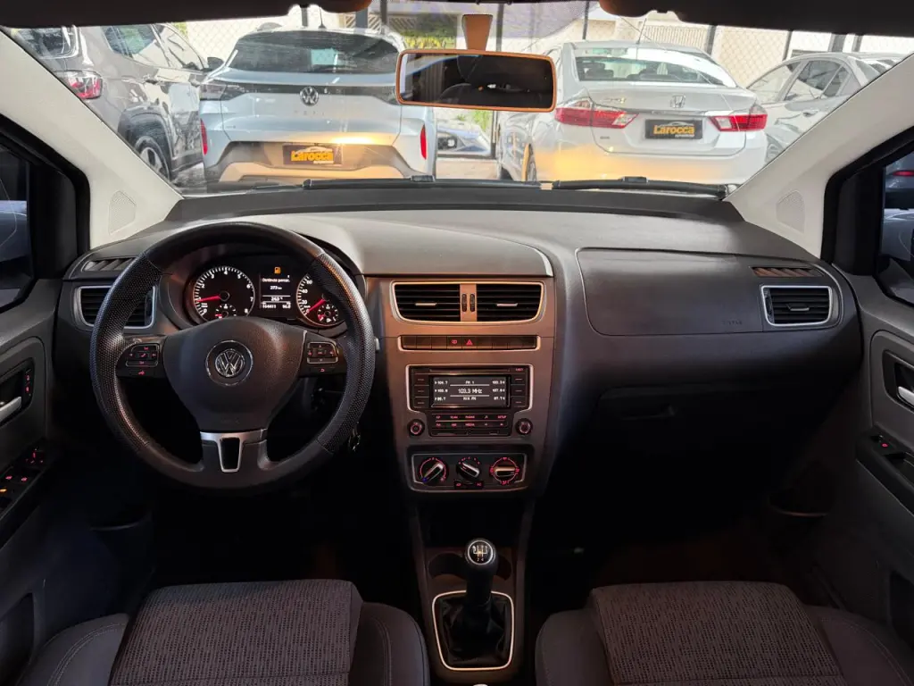 VOLKSWAGEN Fox - Foto