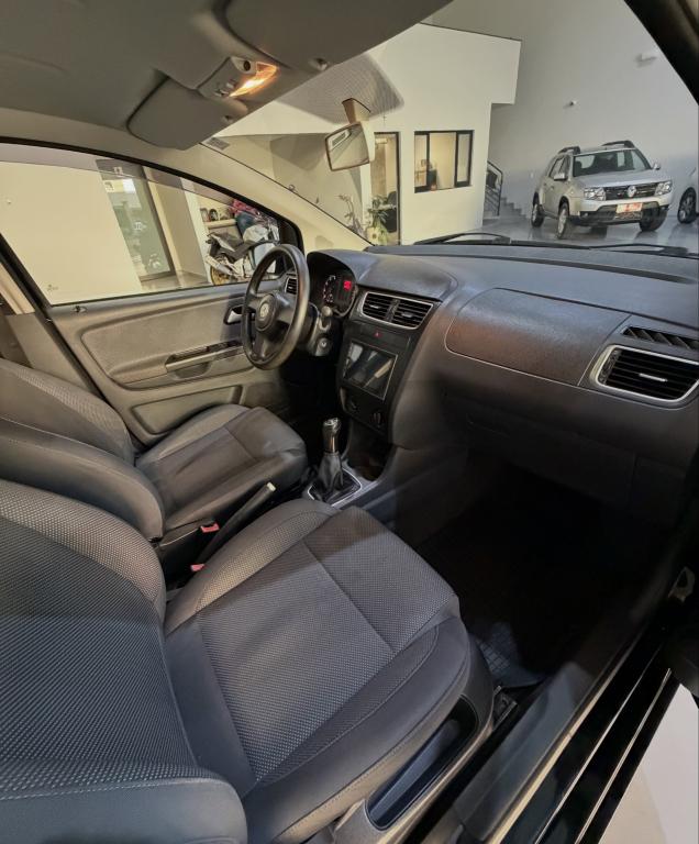 VOLKSWAGEN Fox - Foto