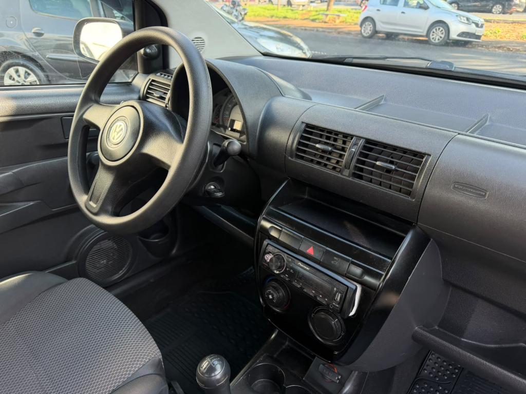 VOLKSWAGEN Fox - Foto