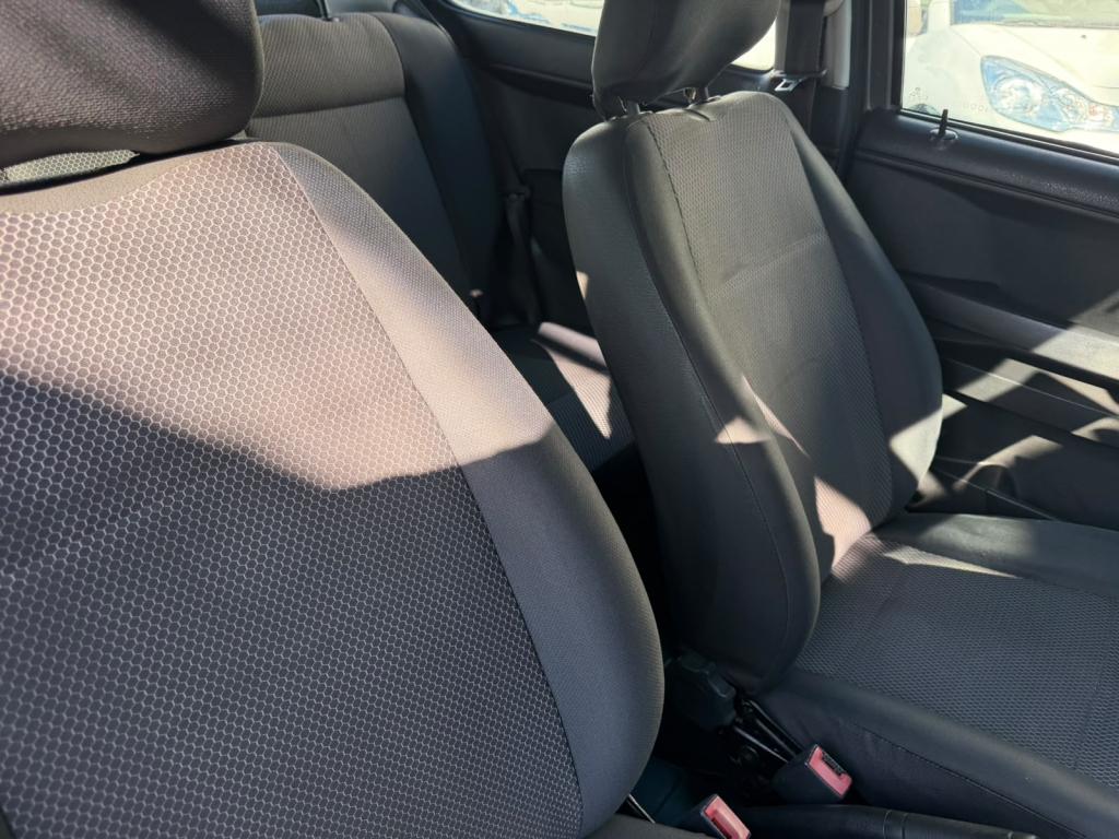 VOLKSWAGEN Fox - Foto