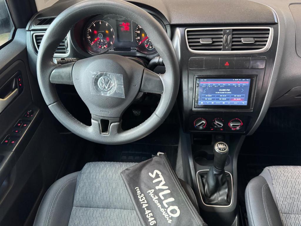 VOLKSWAGEN Fox - Foto