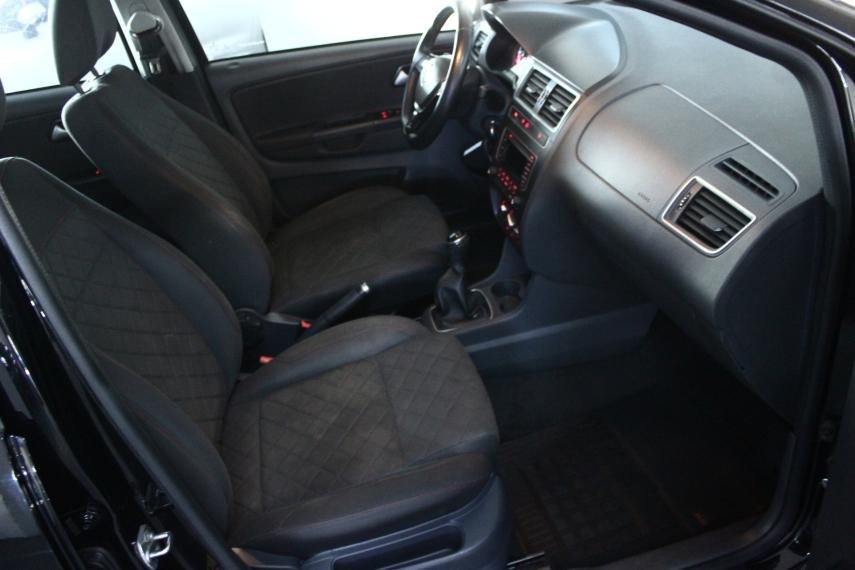 VOLKSWAGEN Fox - Foto