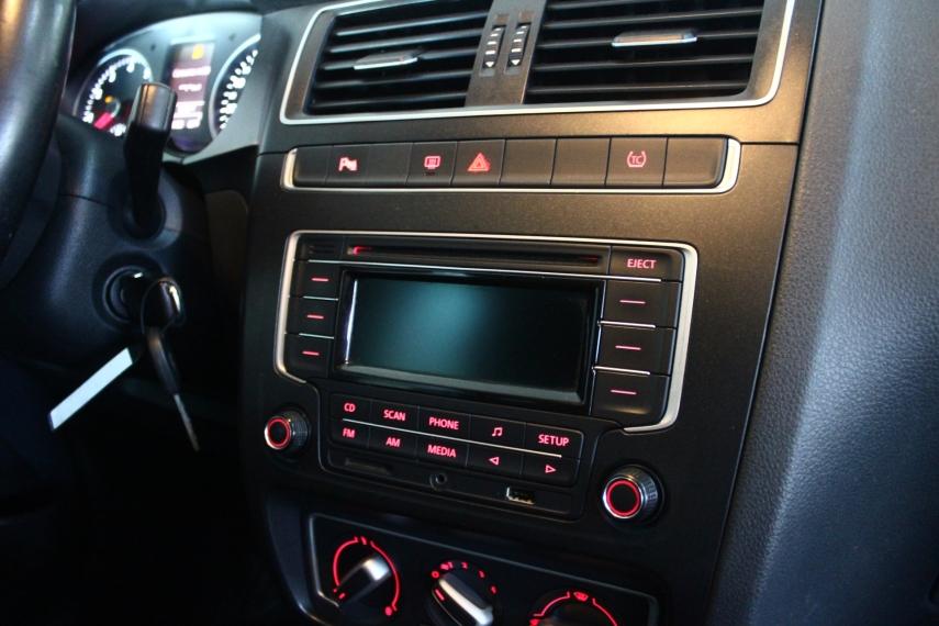 VOLKSWAGEN Fox - Foto