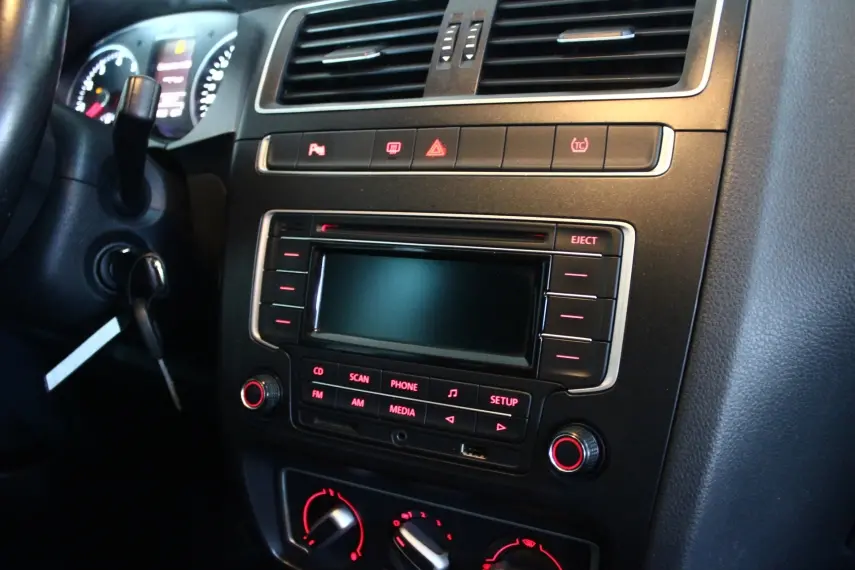 VOLKSWAGEN Fox - Foto