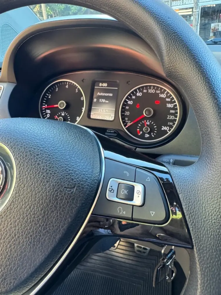 VOLKSWAGEN Fox - Foto