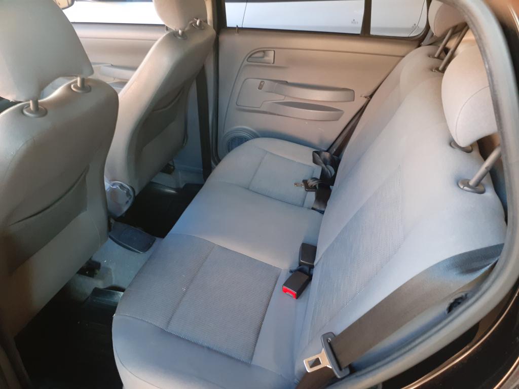 VOLKSWAGEN Fox - Foto