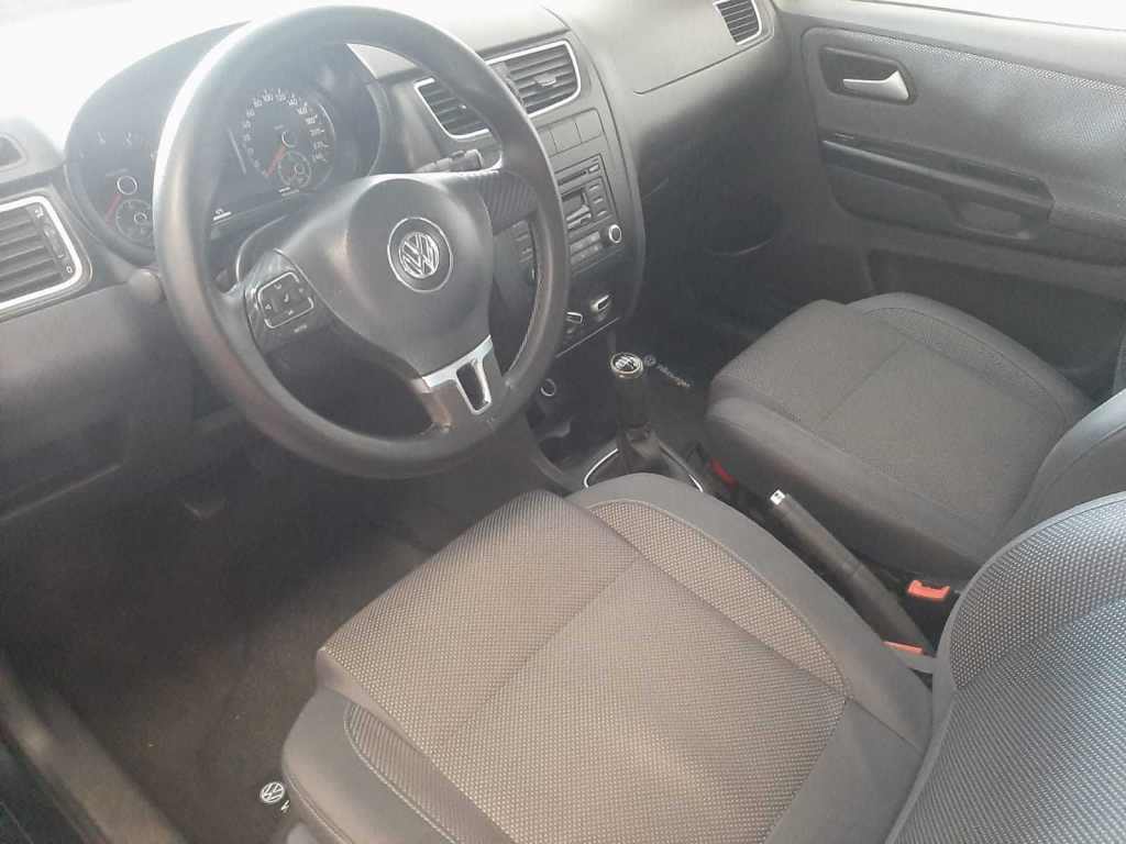 VOLKSWAGEN Fox - Foto