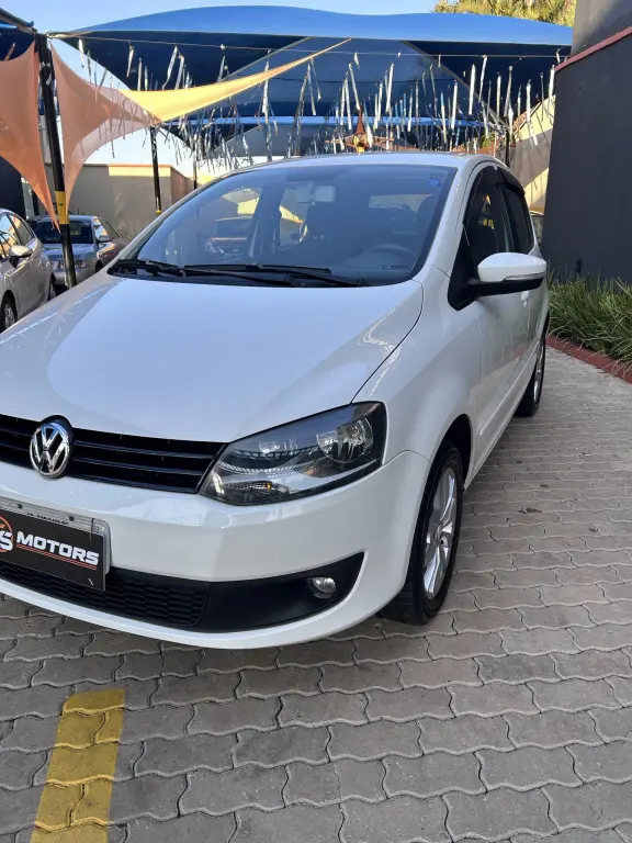 VOLKSWAGEN Fox - Foto