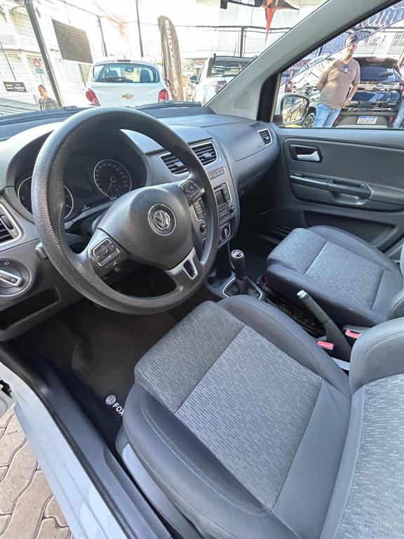 VOLKSWAGEN Fox - Foto