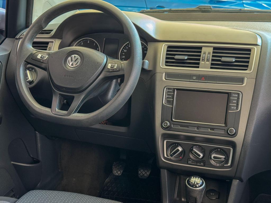 VOLKSWAGEN Fox - Foto