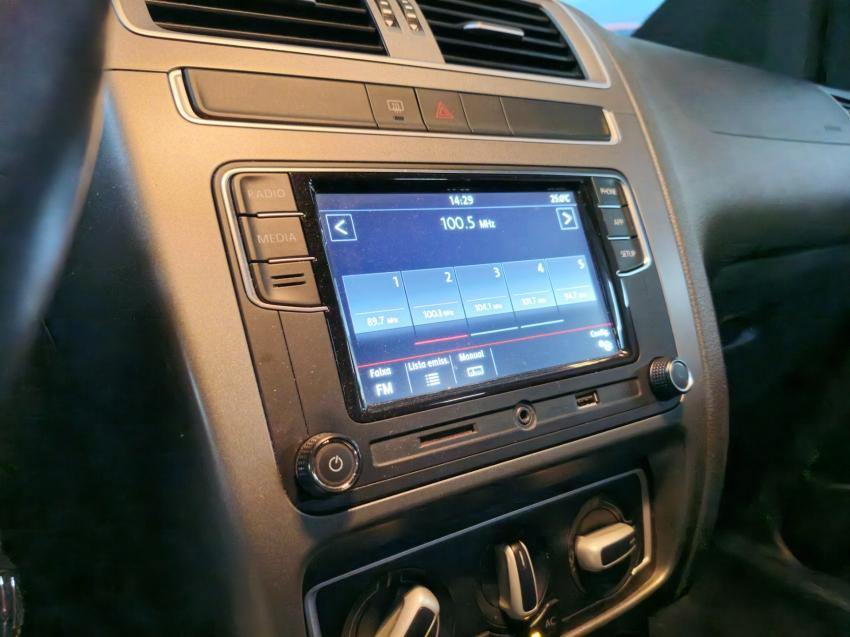 VOLKSWAGEN Fox - Foto