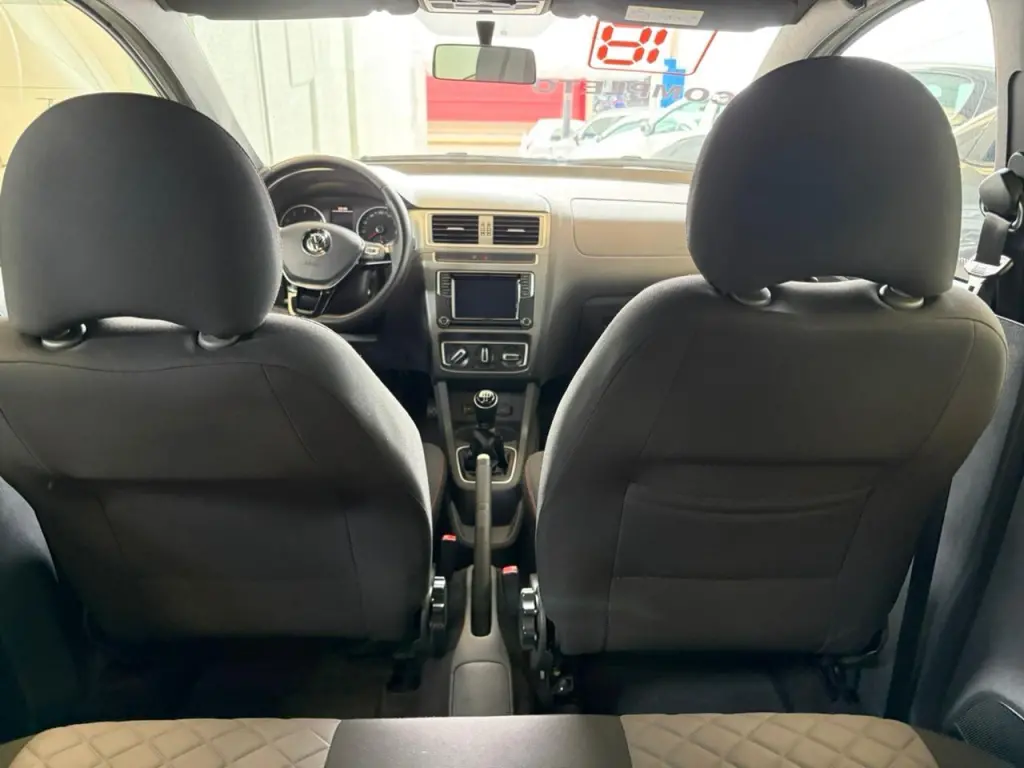 VOLKSWAGEN Fox - Foto