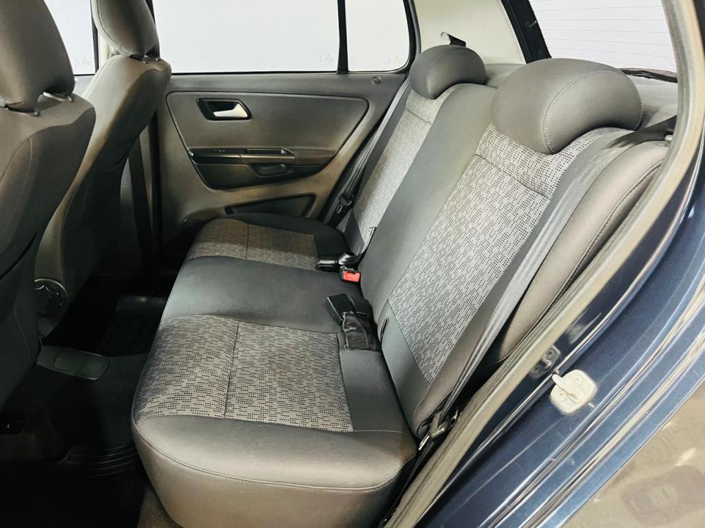 VOLKSWAGEN Fox - Foto