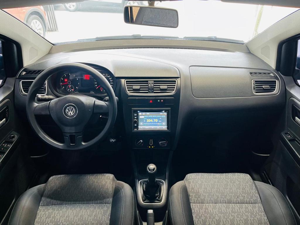 VOLKSWAGEN Fox - Foto