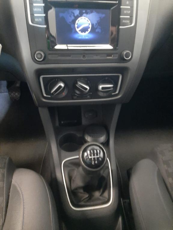 VOLKSWAGEN Fox - Foto