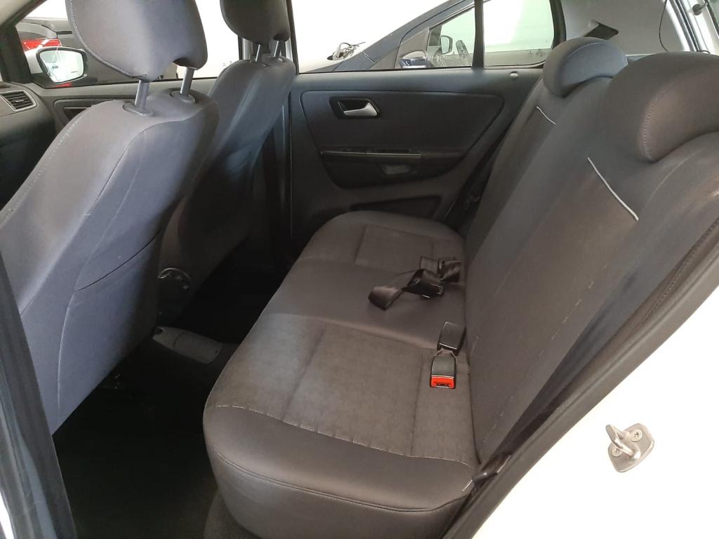 VOLKSWAGEN Fox - Foto