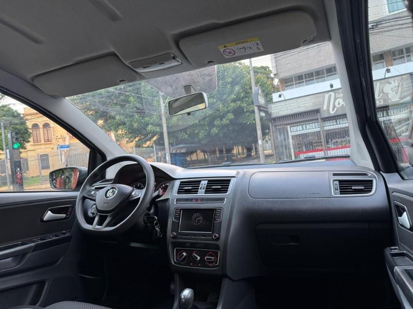 VOLKSWAGEN Fox - Foto