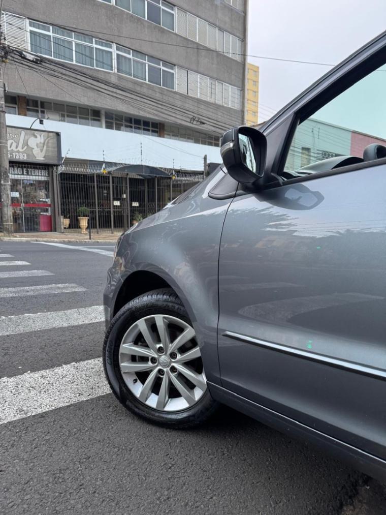 VOLKSWAGEN Fox - Foto