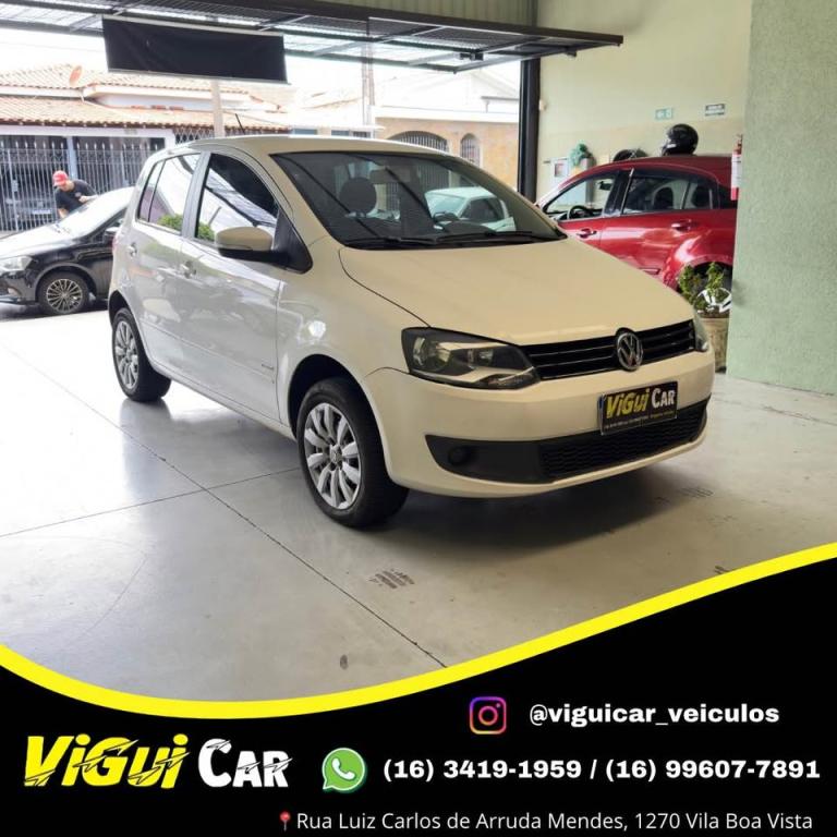 VOLKSWAGEN Fox - Foto