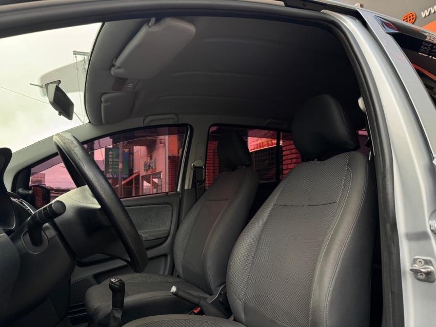 VOLKSWAGEN Fox - Foto