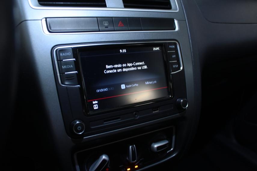 VOLKSWAGEN Fox - Foto