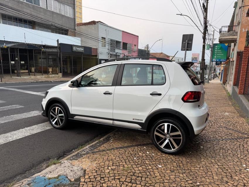 VOLKSWAGEN Fox - Foto