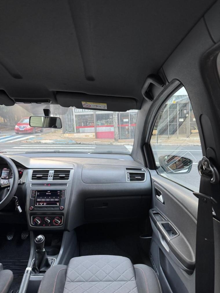 VOLKSWAGEN Fox - Foto